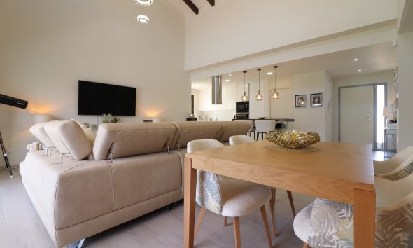 Resale - Villa - Algorfa - La Finca Golf Resort