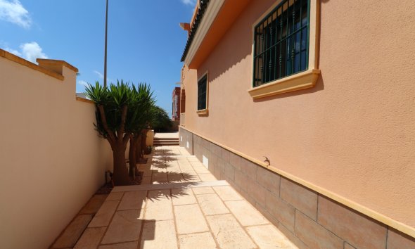 Resale - Villa - Ciudad Quesada - La Fiesta