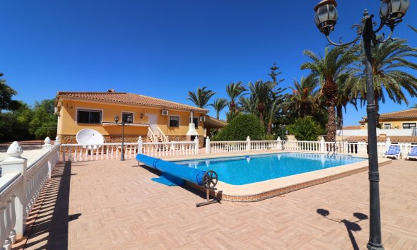Resale - Farm Estate / Country Property - Catral - Catral - Country