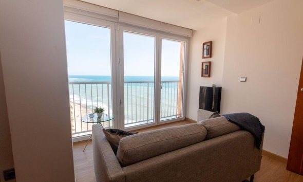 Resale - Apartment - Torrevieja - Playa Del Cura