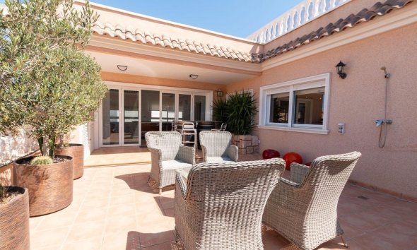 Resale - Apartment - Orihuela Costa - Los Dolses