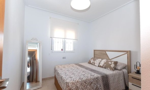 Resale - Apartment - Orihuela Costa - Los Dolses