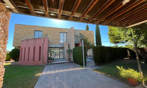 Resale - Villa - Orihuela Costa - Dehesa de Campoamor