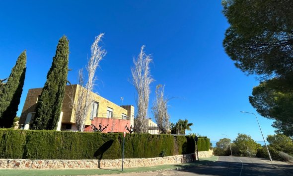 Resale - Villa - Orihuela Costa - Dehesa de Campoamor