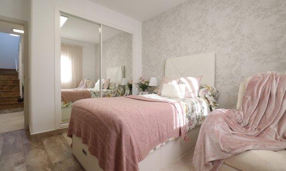 Resale - Villa - Orihuela Costa - Villamartín