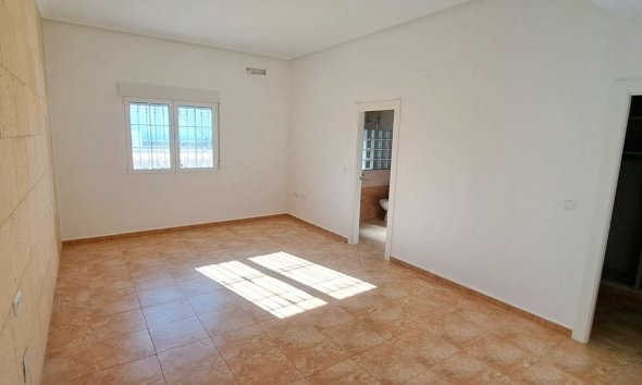 Resale - Farm Estate / Country Property - Catral - Catral - Country