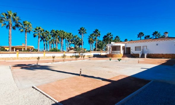 Resale - Farm Estate / Country Property - Catral - Catral - Country