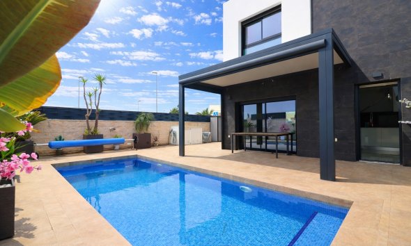 Resale - Villa - Benijofar - Benijofar - Village