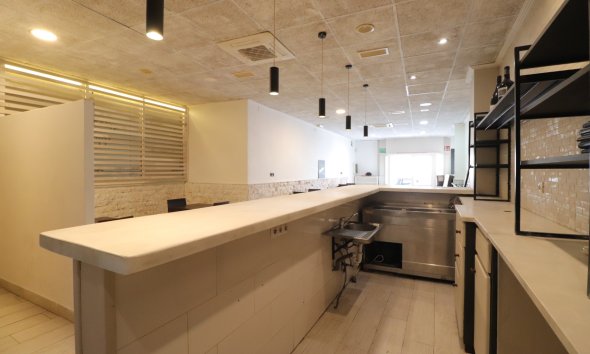 Resale - Commercial premises / Commercial unit / Retail space - Benijofar - Benijofar - Village