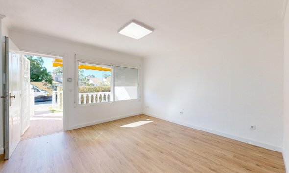 Resale - Apartment - Orihuela Costa - Villamartín
