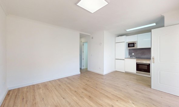 Resale - Apartment - Orihuela Costa - Villamartín