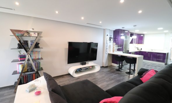 Resale - Terraced house / Townhouse - Redovan - Redovan - Town