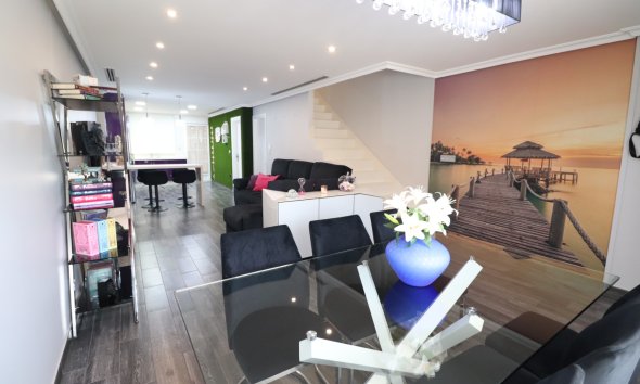 Resale - Terraced house / Townhouse - Redovan - Redovan - Town