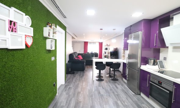 Resale - Terraced house / Townhouse - Redovan - Redovan - Town