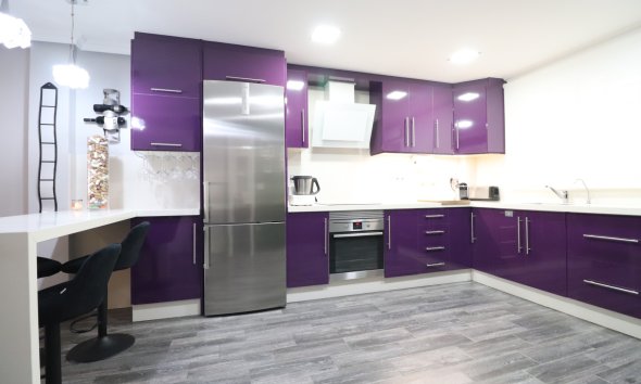 Resale - Terraced house / Townhouse - Redovan - Redovan - Town