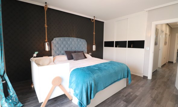 Resale - Terraced house / Townhouse - Redovan - Redovan - Town