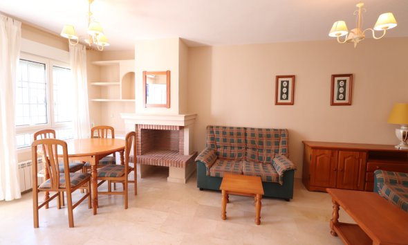 Resale - Bungalow - Orihuela Costa - Villamartín