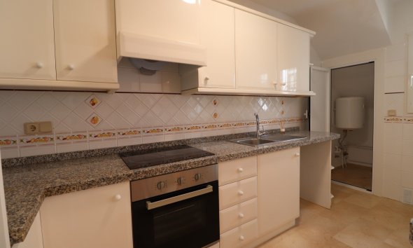 Resale - Bungalow - Orihuela Costa - Villamartín