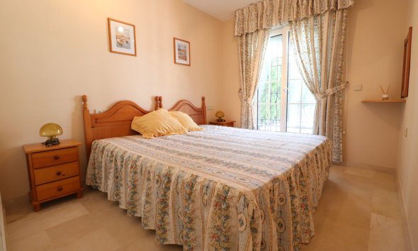 Resale - Bungalow - Orihuela Costa - Villamartín