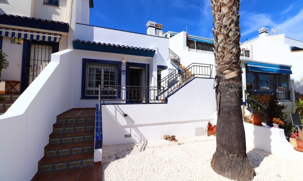 Resale - Bungalow - Orihuela Costa - Villamartín