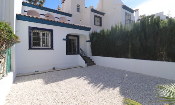 Resale - Bungalow - Orihuela Costa - Villamartín
