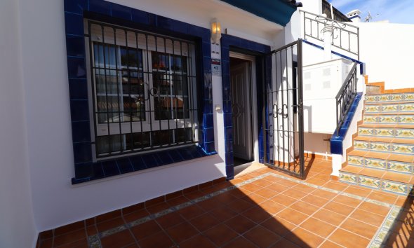 Resale - Bungalow - Orihuela Costa - Villamartín