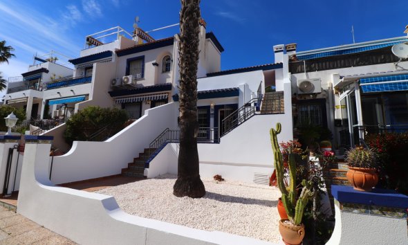 Resale - Bungalow - Orihuela Costa - Villamartín
