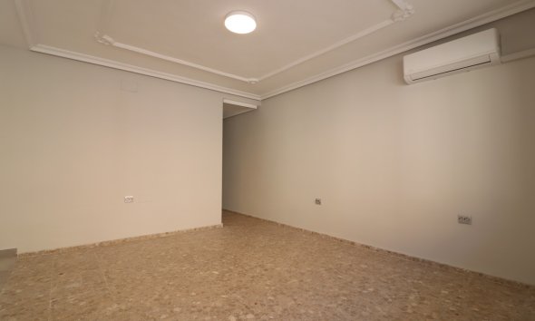 Resale - Apartment - Torrevieja - Torre La Mata