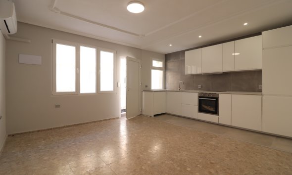 Resale - Apartment - Torrevieja - Torre La Mata