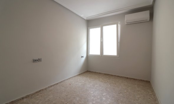 Resale - Apartment - Torrevieja - Torre La Mata