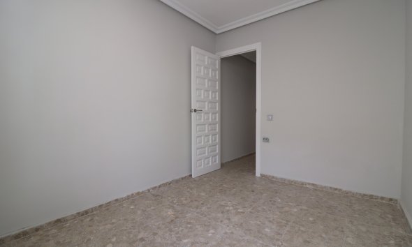 Resale - Apartment - Torrevieja - Torre La Mata