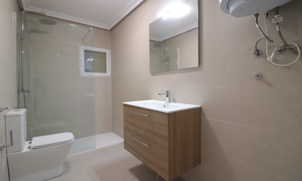 Resale - Apartment - Torrevieja - Torre La Mata