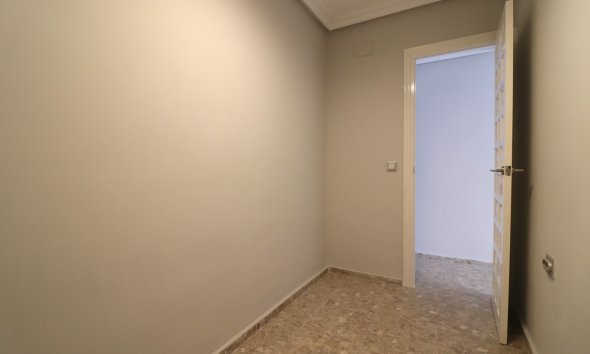 Resale - Apartment - Torrevieja - Torre La Mata