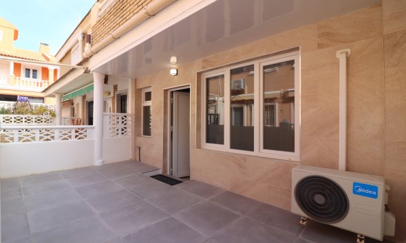 Resale - Apartment - Torrevieja - Torre La Mata
