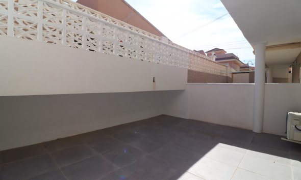 Resale - Apartment - Torrevieja - Torre La Mata
