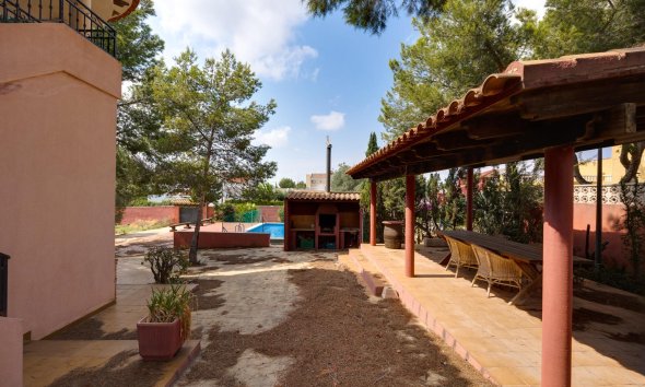 Resale - Villa - San Miguel de Salinas - Ciudad de las comunicaciones