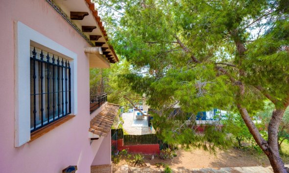 Resale - Villa - San Miguel de Salinas - Ciudad de las comunicaciones