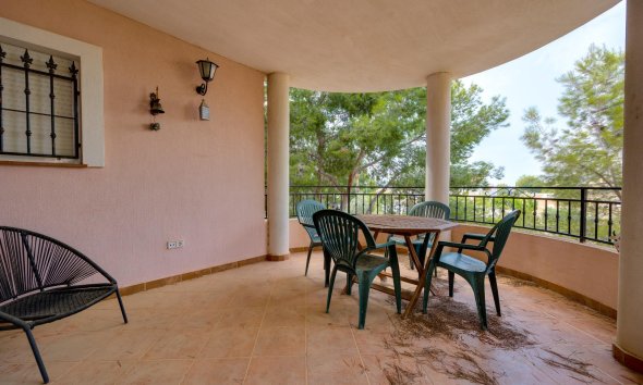 Resale - Villa - San Miguel de Salinas - Ciudad de las comunicaciones