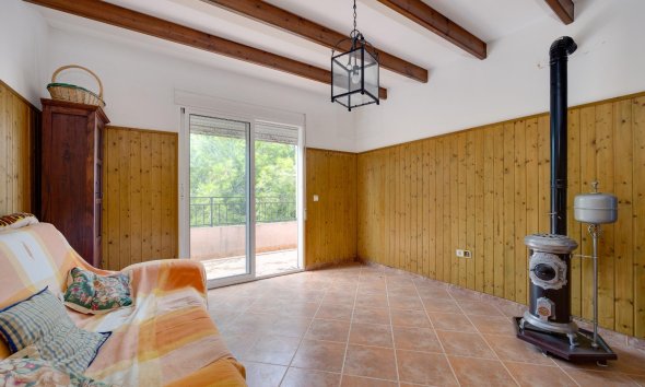 Resale - Villa - San Miguel de Salinas - Ciudad de las comunicaciones