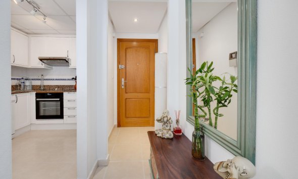 Resale - Apartment - Torrevieja - Playa de los Locos