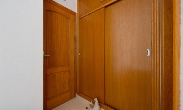 Resale - Apartment - Torrevieja - Playa de los Locos