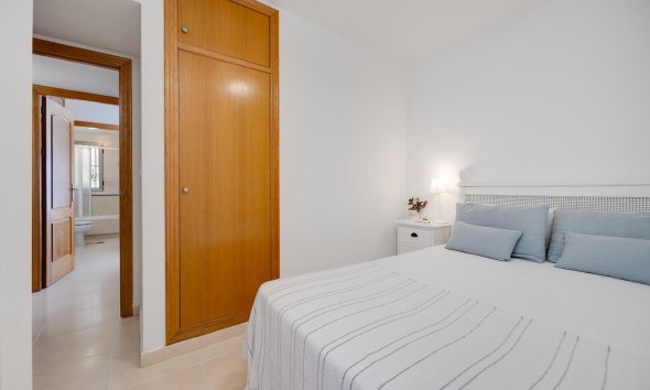 Resale - Apartment - Torrevieja - Playa de los Locos