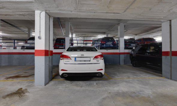 Resale - Apartment - Torrevieja - Playa de los Locos