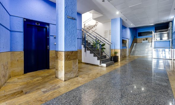 Resale - Apartment - Torrevieja - Playa de los Locos