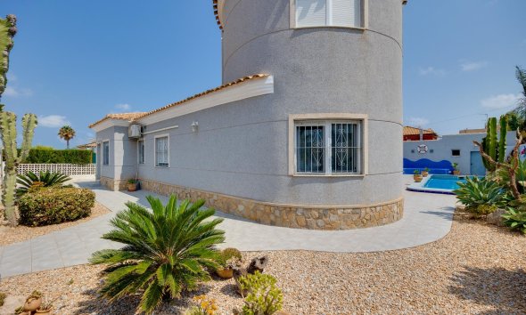 Reventa - Villa - Orihuela Costa - La Regia