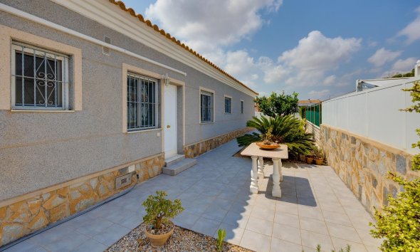 Reventa - Villa - Orihuela Costa - La Regia