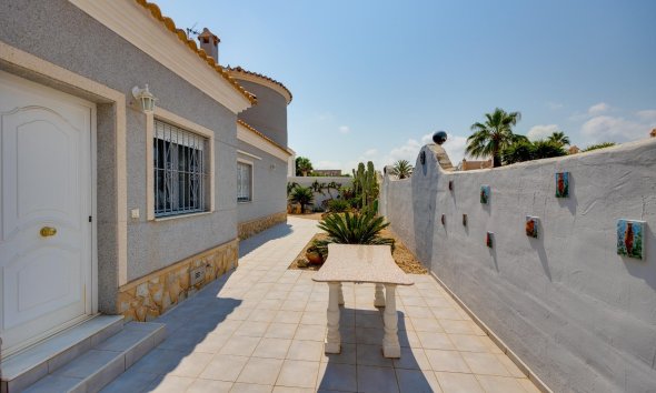 Reventa - Villa - Orihuela Costa - La Regia