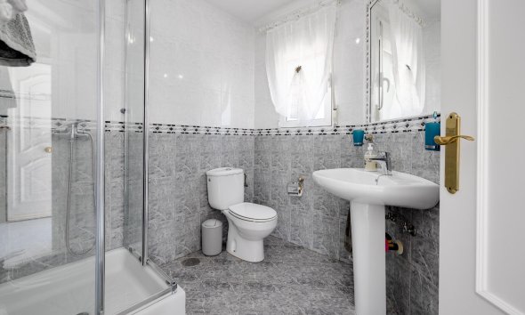 Reventa - Villa - Orihuela Costa - La Regia