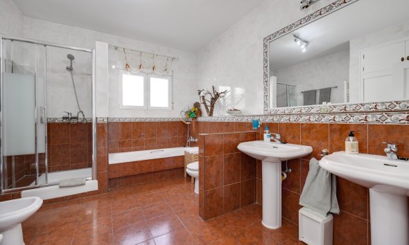 Reventa - Villa - Orihuela Costa - La Regia