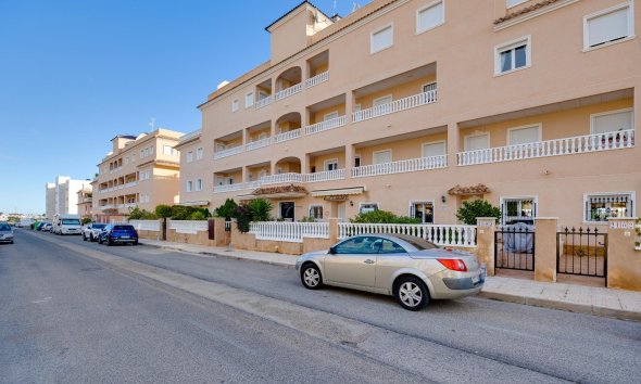 Resale - Bungalow - Orihuela Costa - Los Dolses